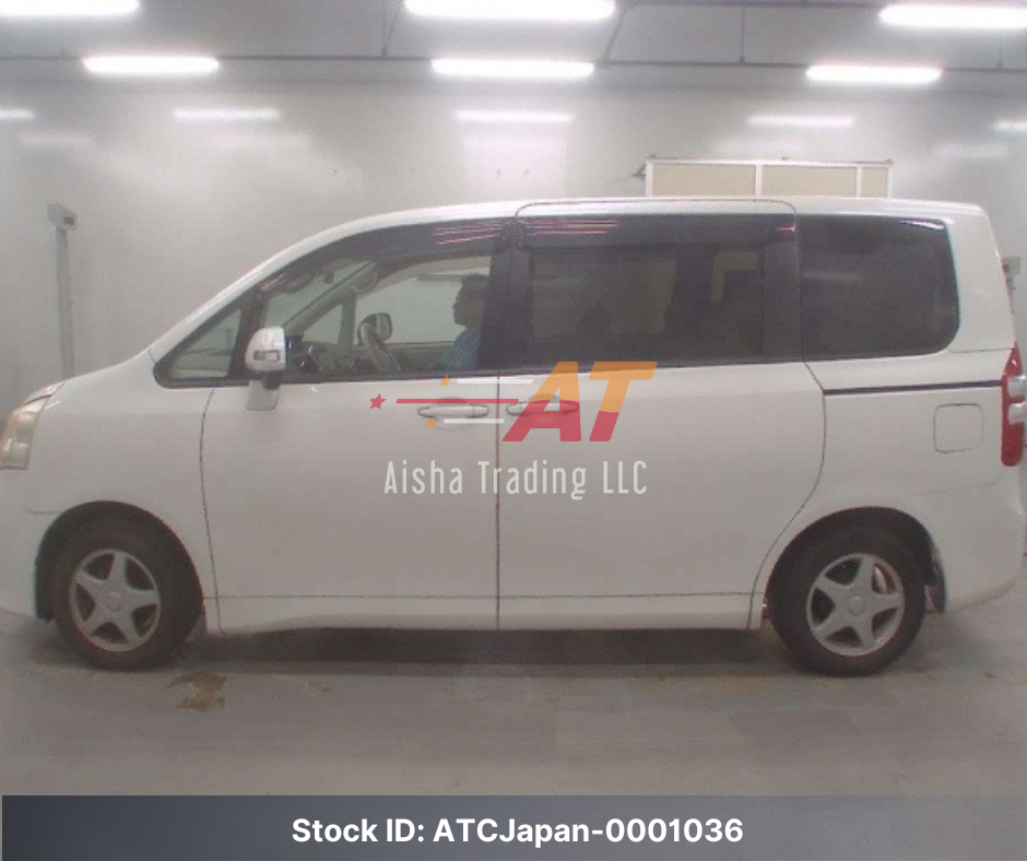 2013 TOYOTA NOAH